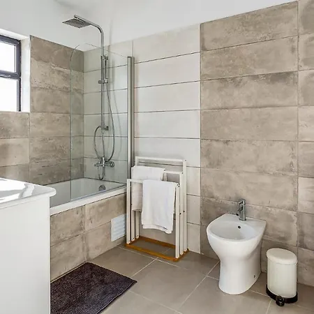 Sunny Duplex W/ Pool & Balcony By Lovelystay Appartement *
